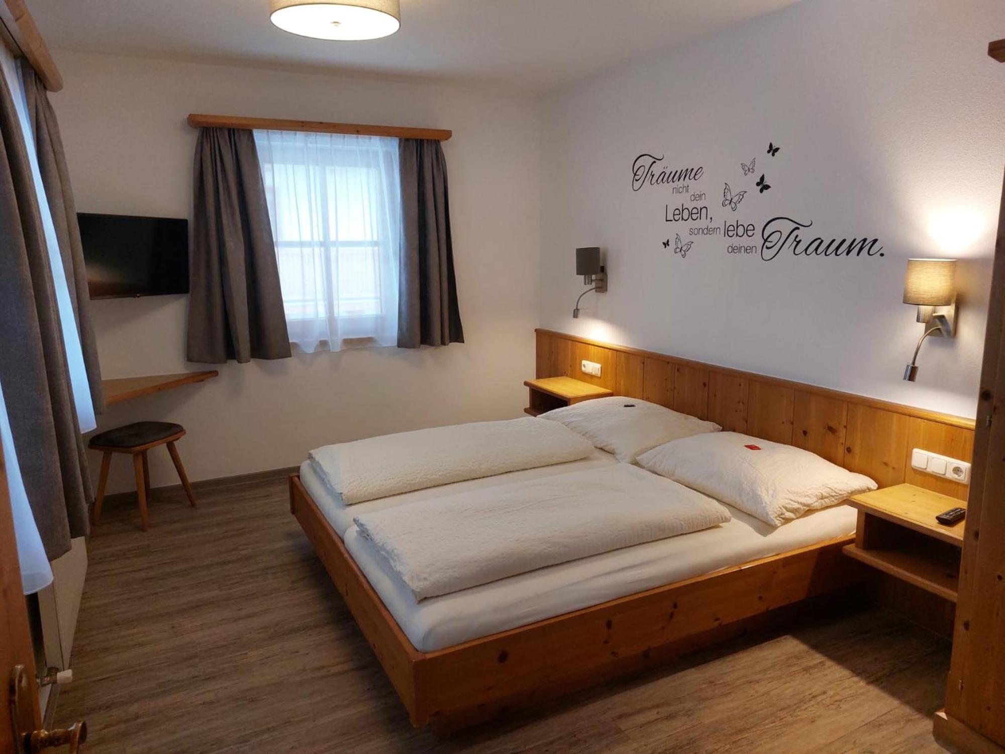 Ferienwohnung Haus Lenz Serfaus Exterior foto